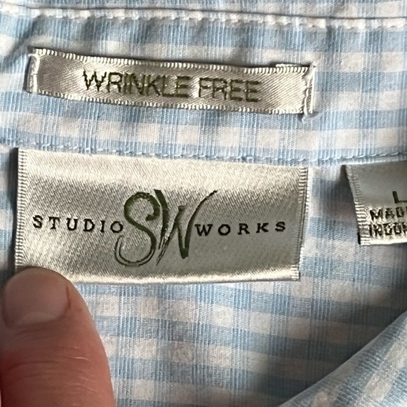 Studio Works Light Blue Check 3/4 Sleeve Wrinkle Free Button Down Sz Large EUC - Picture 7 of 12